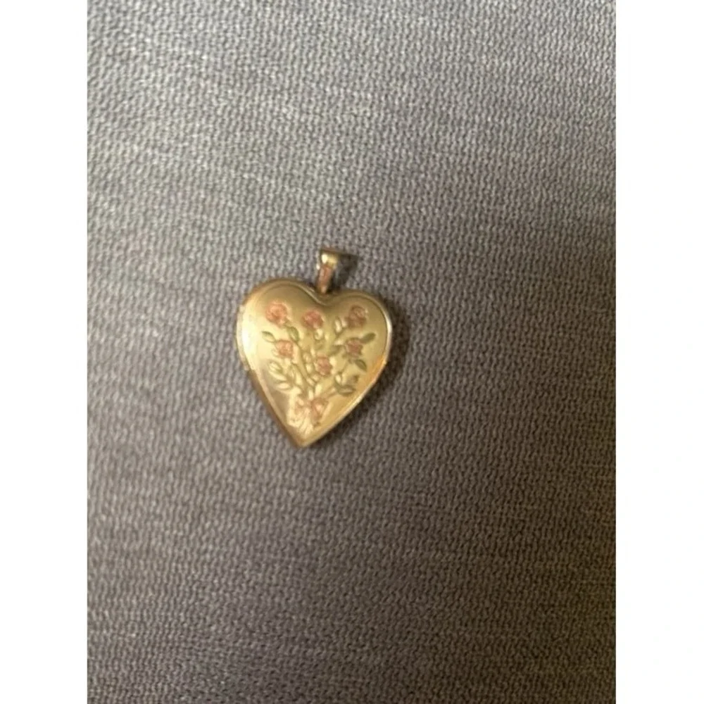 Vintage 14K Gold Filled Heart Locket Necklace Pink Roses Photo Charm Pendant